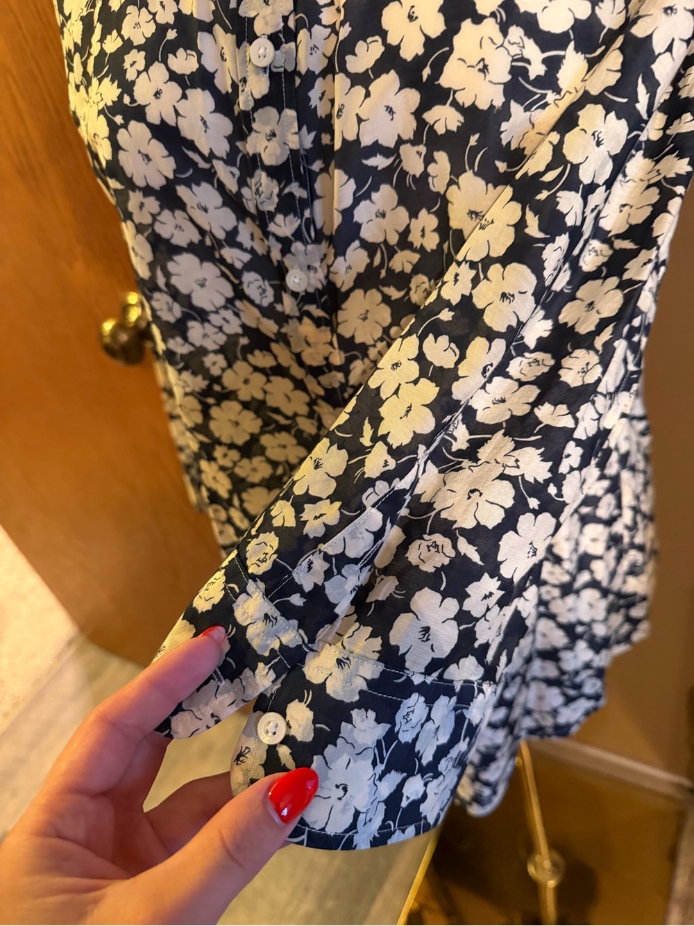 Ralph Lauren Navy Floral Button-Down Shirt with White Blossoms - Picture 4 of 6